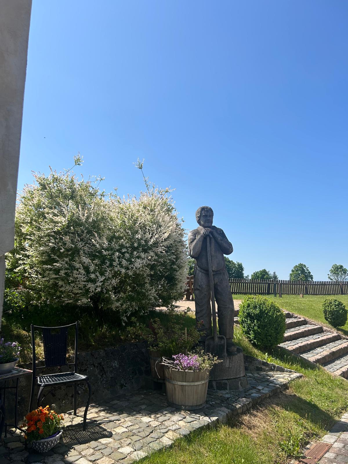 34f2330f-e647-43c2-89fa-21d91a191c8b